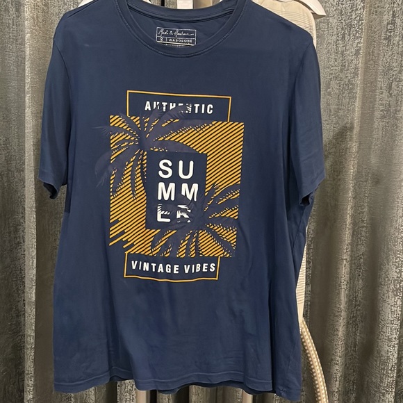 Smart Essential Basic Round Neck Printed Tshirt - Picture 8 of 9